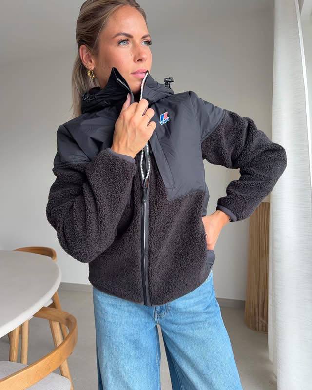 Veste Khel